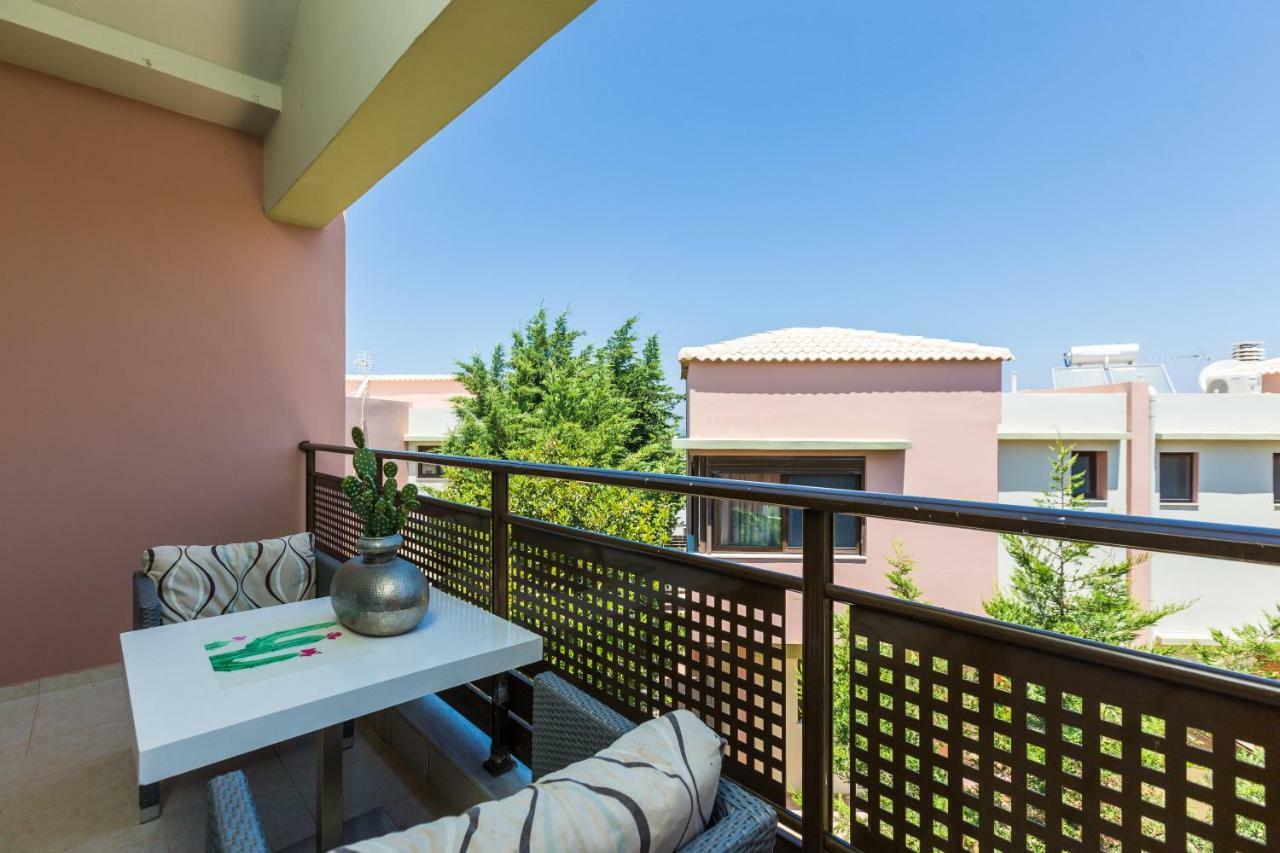 Cretan Royalty Hotell Rethymno Exteriör bild
